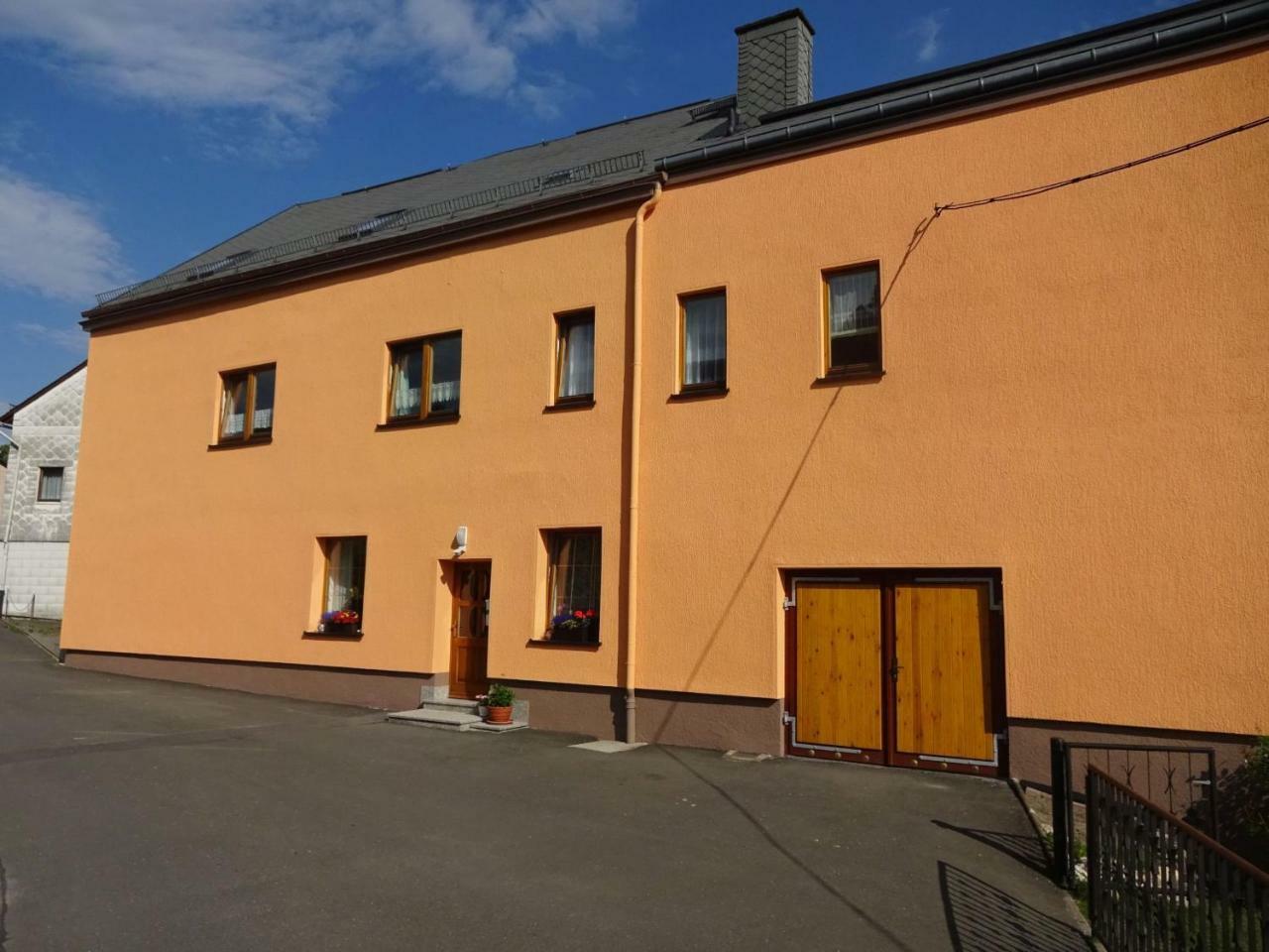 Ferienwohnung Poehlmann Bad Lobenstein Dış mekan fotoğraf